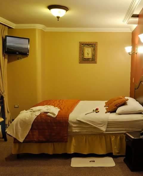 Hotel Prado Internacional Loja Buitenkant foto